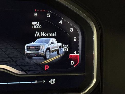 Used 2024 GMC Sierra 1500 AT4 w/ Technology Package image 18