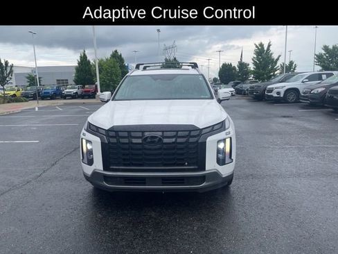 Used 2023 Hyundai Palisade SEL AWD/4WD image 2