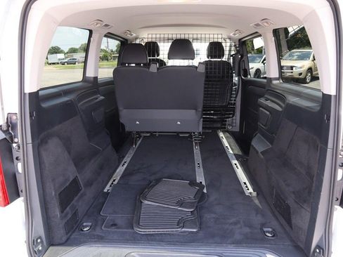 Used 2023 Mercedes-Benz Metris Passenger image 7
