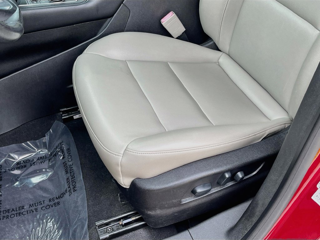 Used 2019 Cadillac XT4 Luxury FWD image 14