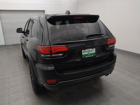 Used 2020 Jeep Grand Cherokee Altitude AWD/4WD image 6