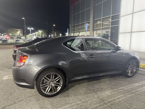 Used 2013 Scion tC image 8