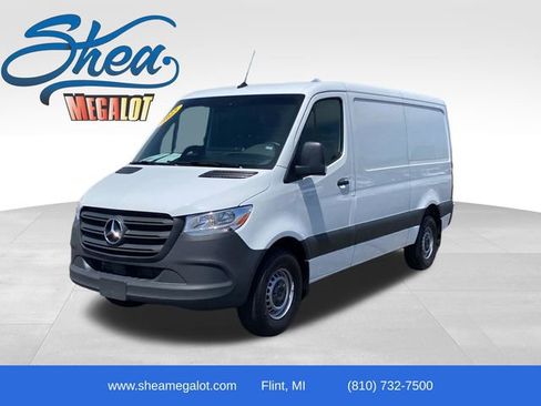 Used 2025 Mercedes-Benz Sprinter 2500 image 1
