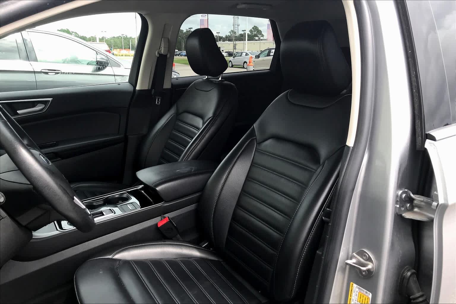 Used 2020 Ford Edge SEL FWD image 8