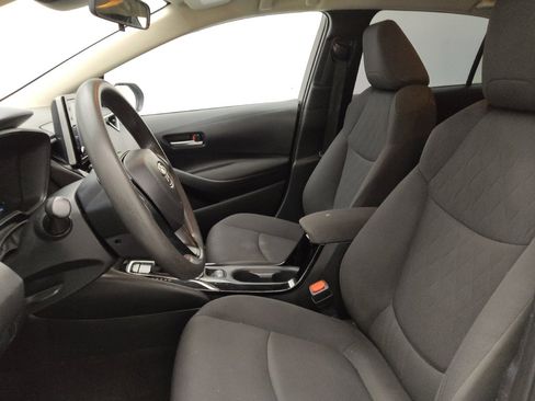 Used 2021 Toyota Corolla LE image 17