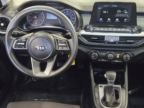Used 2020 Kia Forte LXS FWD image 26