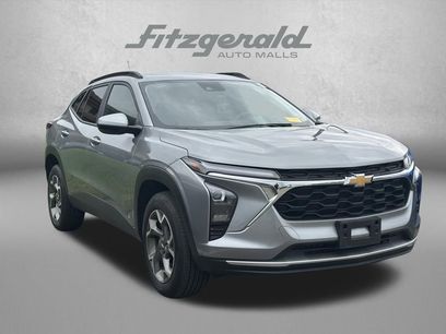 Used 2025 Chevrolet Trax LT