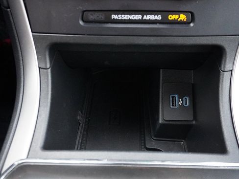 Used 2022 Ford Edge ST-Line image 57