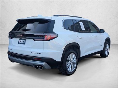 Used 2024 GMC Acadia Elevation image 5