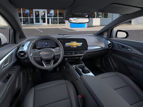 New 2025 Chevrolet Equinox EV LT FWD image 39