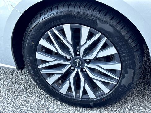 Certified 2024 Nissan Altima 2.5 SV image 24