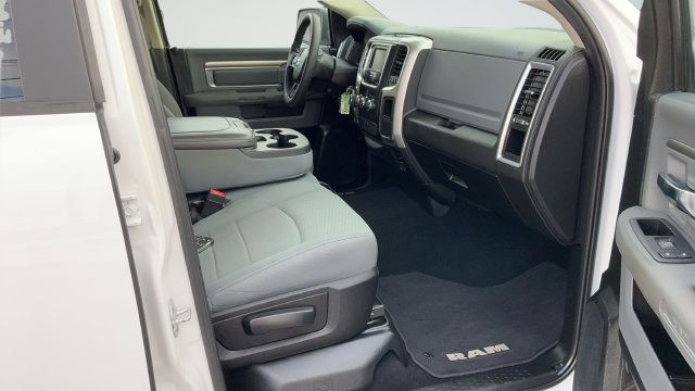 Used 2019 RAM 1500 Classic SLT AWD/4WD image 23