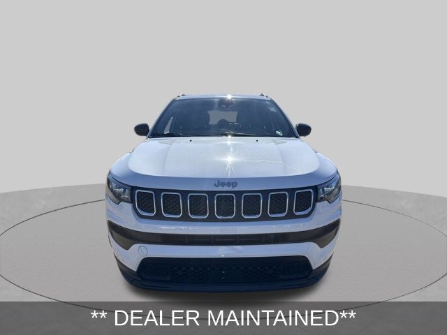 Used 2023 Jeep Compass Latitude AWD/4WD image 2