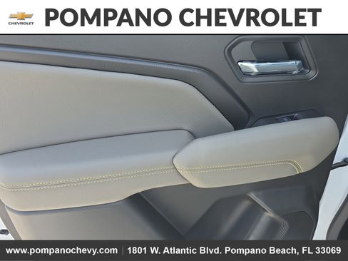 New 2026 Chevrolet Colorado ZR2 w/ Technology Package AWD/4WD image 8
