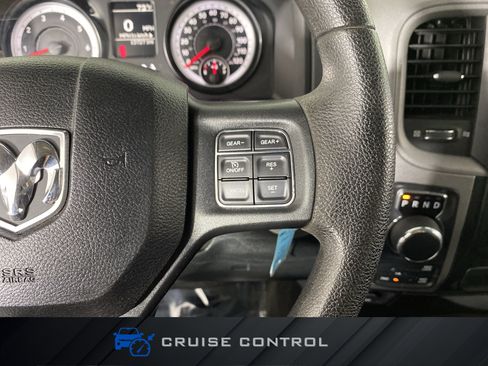 Used 2015 RAM 1500 Express AWD/4WD image 19