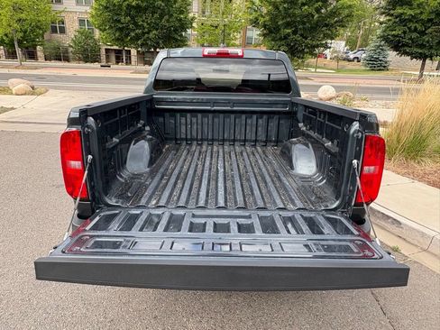 Used 2017 Chevrolet Colorado W/T w/ WT Convenience Package AWD/4WD image 8