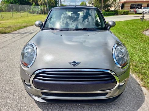 Used 2019 MINI Cooper Convertible w/ Signature Upholstery Package FWD image 15