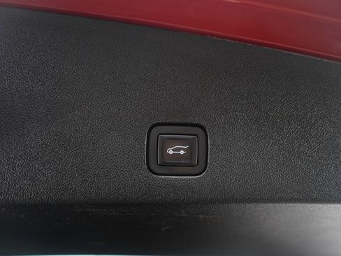 Used 2021 Cadillac XT6 Sport image 13