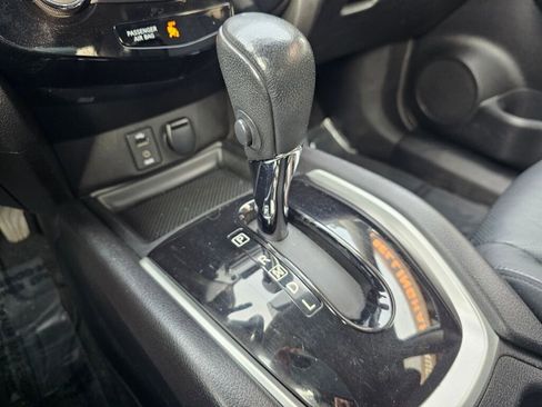 Used 2015 Nissan Rogue SL image 33