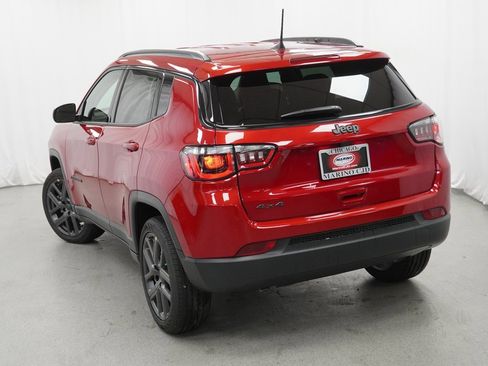 New 2026 Jeep Compass Latitude image 11