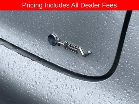 Used 2024 Toyota Prius XLE FWD image 7
