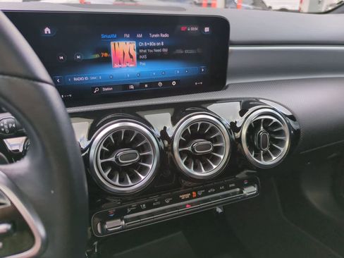 Used 2022 Mercedes-Benz A 220 4MATIC image 29