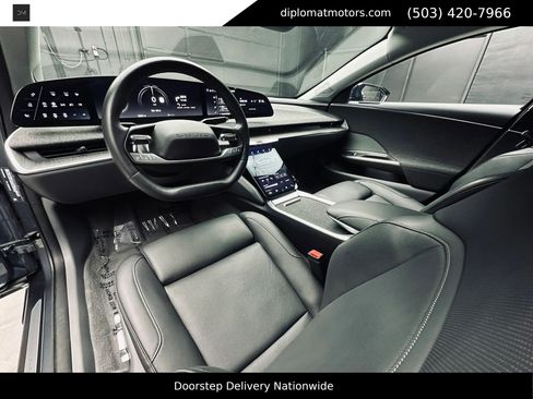 Used 2025 Lucid Air Pure RWD image 16
