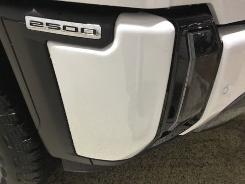 New 2024 GMC Sierra 2500 Denali Ultimate image 39