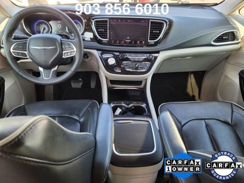 Used 2023 Chrysler Pacifica Limited image 16