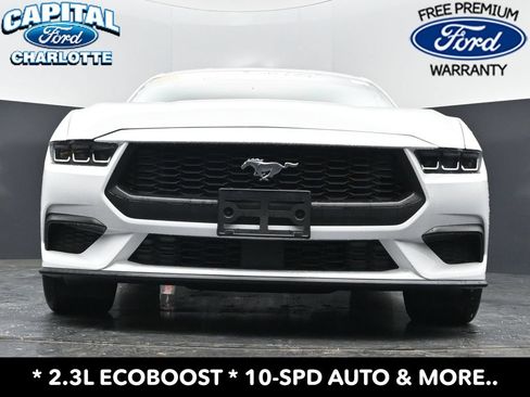 Used 2024 Ford Mustang Coupe RWD image 20