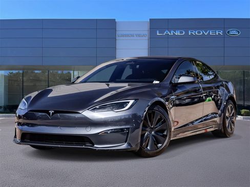 Used 2022 Tesla Model S Plaid image 1
