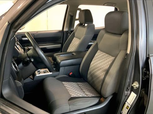 Used 2019 Toyota Tundra SR5 image 7