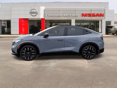 New 2026 Nissan Leaf Platinum+ w/ Cargo Package (Platinum+) FWD image 6
