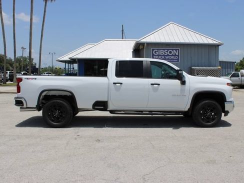Used 2025 Chevrolet Silverado 2500 W/T w/ WT/CX Safety Package AWD/4WD image 13