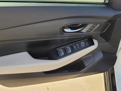 Used 2023 Honda Accord Touring image 19