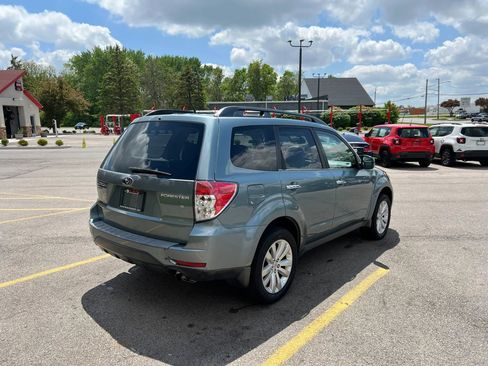 Used 2011 Subaru Forester 2.5X Premium w/ All-Weather Pkg AWD/4WD image 5