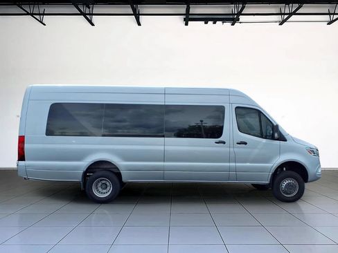 Used 2023 Mercedes-Benz Sprinter 3500 image 3