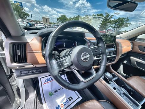 Used 2024 Nissan Pathfinder Platinum w/ Cargo Package FWD image 10