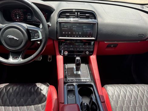 Used 2020 Jaguar F-PACE SVR AWD/4WD image 15