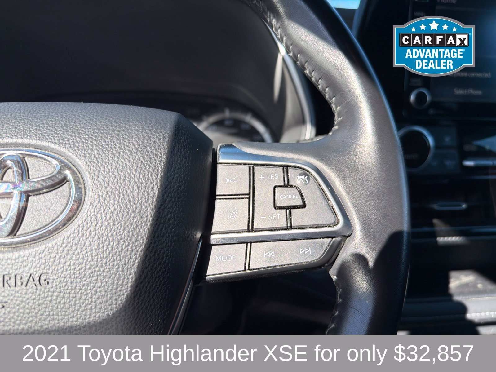 Used 2021 Toyota Highlander XSE AWD/4WD image 15
