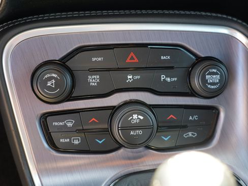 Used 2016 Dodge Challenger R/T w/ Sound Group RWD image 28