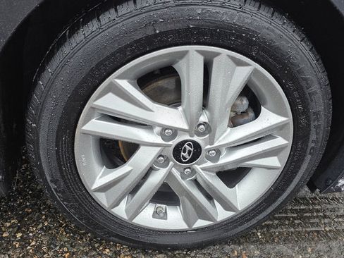 Used 2020 Hyundai Elantra Value Edition w/ Cargo Package (C1) image 15