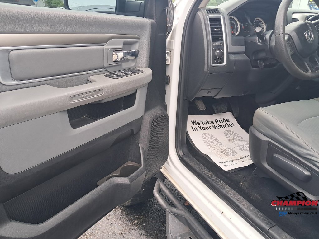 Used 2016 RAM 2500 SLT AWD/4WD image 11
