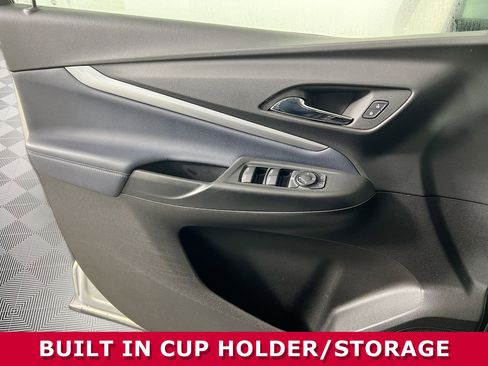 Used 2023 Chevrolet Bolt EUV LT w/ Convenience Package image 19