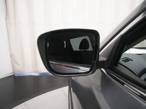 Used 2019 Nissan Rogue SV AWD/4WD image 23