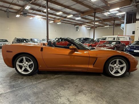 Used 2007 Chevrolet Corvette Convertible w/ Preferred Equipment Group RWD image 34