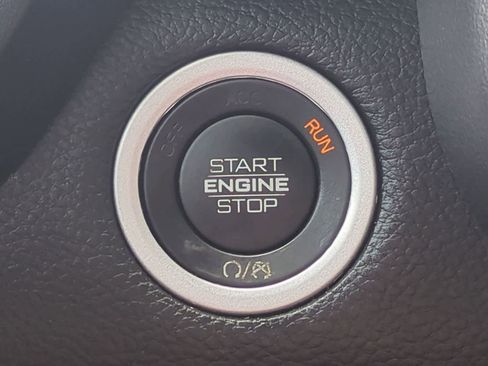 Used 2023 RAM 1500 Big Horn AWD/4WD image 16