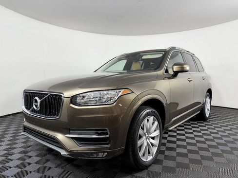 Used 2016 Volvo XC90 T6 Momentum AWD/4WD image 2