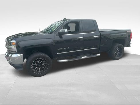 Used 2016 Chevrolet Silverado 1500 LTZ w/ Sport Package AWD/4WD image 10