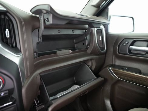 Used 2019 Chevrolet Silverado 1500 LT w/ Texas Edition image 38